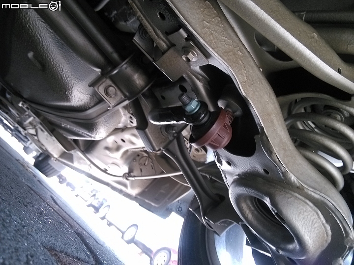 MAZDA5 底盤阻泥防鏽施工