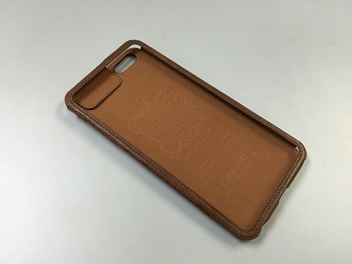 我的iPhone6 Plus皮質保護套+悠遊卡