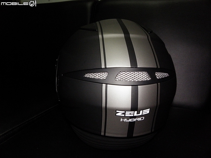 ZEUS ZS-3010開箱