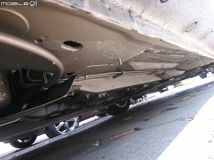 MAZDA5 底盤阻泥防鏽施工