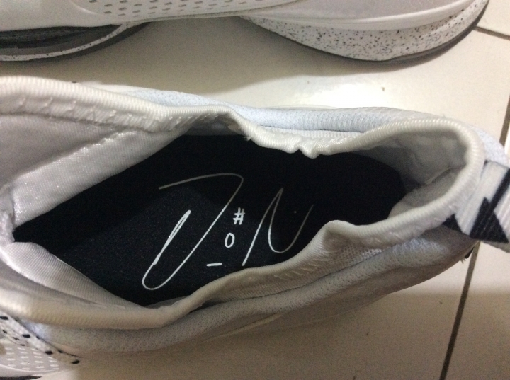 [開箱]ADIDAS D lillard 1 開箱