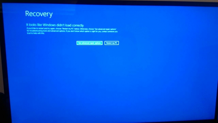 ASUS G20aj   !!!! 剛上工 就給我臉色看