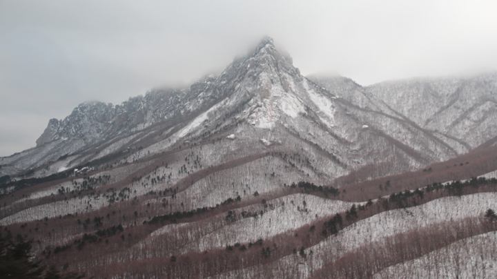 玩 瘋 韓 國 賞 雪 五 日 遊 ( 第 一、二 日 )