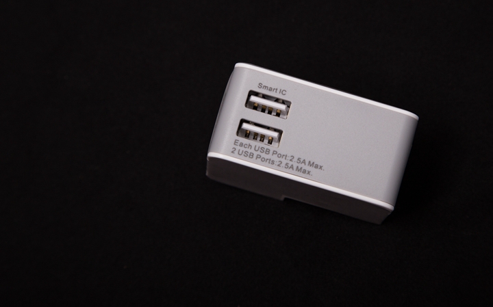anidees 2 & 4 port USB 小巧好攜極速充電器，外出使用沒煩惱