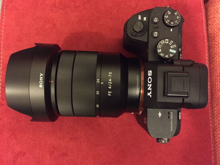 Sony A7II 非專業開箱初體驗-我的第一台全幅相機 (附FE 24-70z開箱)