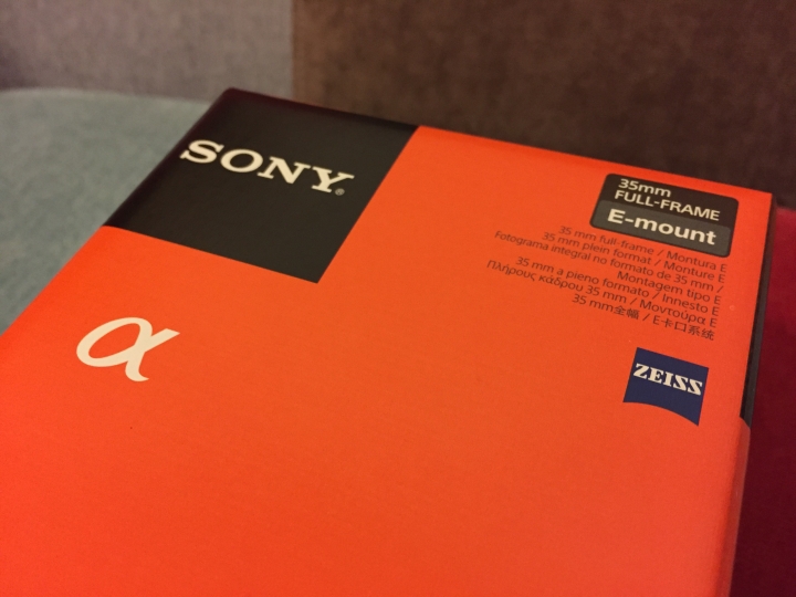 Sony A7II 非專業開箱初體驗-我的第一台全幅相機 (附FE 24-70z開箱)
