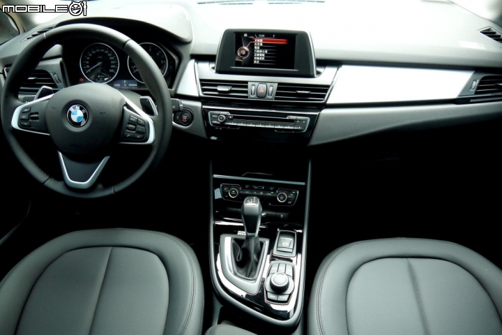 【開箱】BMW 2 Series Active Tourer 218d