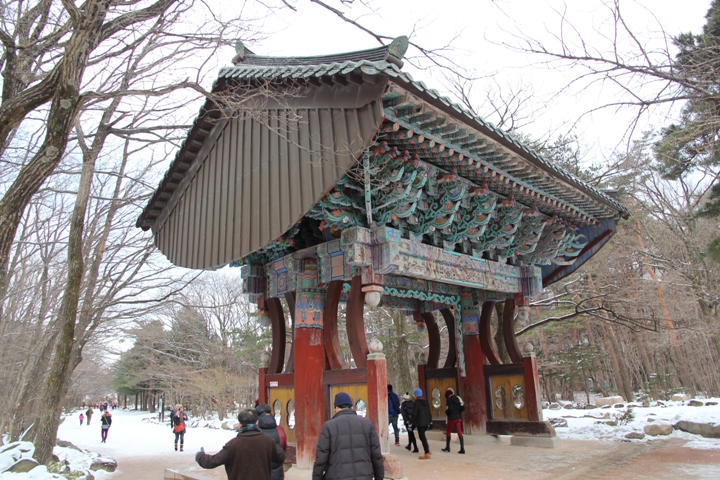 玩 瘋 韓 國 賞 雪 五 日 遊 ( 第 一、二 日 )