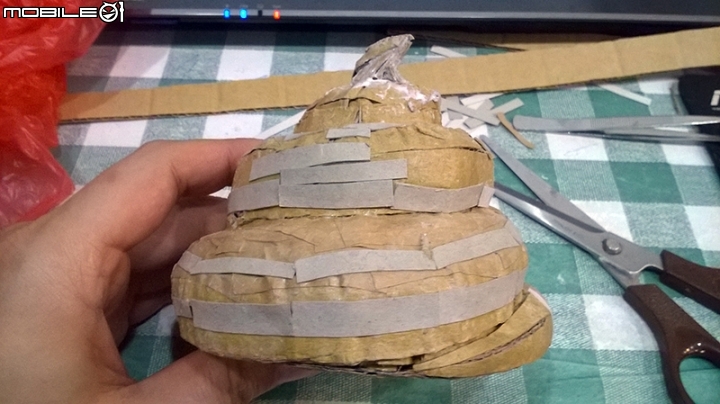 手做瓦楞紙丁小雨(阿拉蕾)