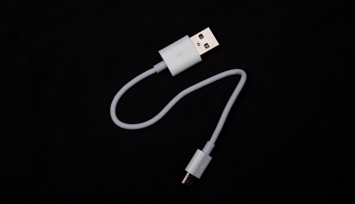 anidees 2 & 4 port USB 小巧好攜極速充電器，外出使用沒煩惱