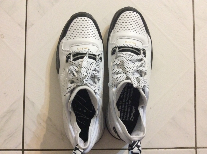 [開箱]ADIDAS D lillard 1 開箱