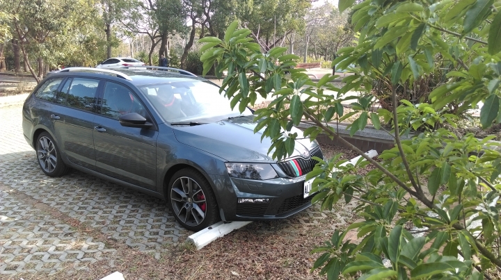 Octavia Combi RS簡易開箱