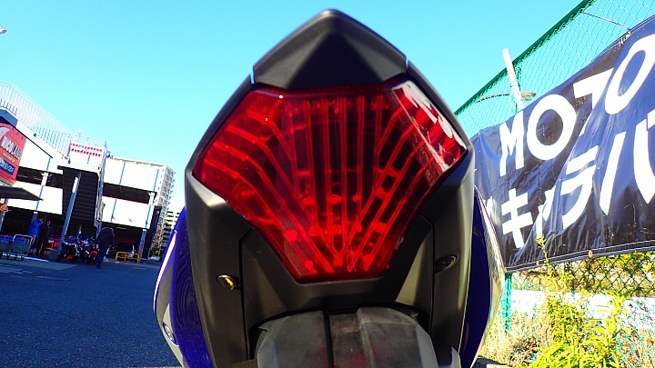 Yamaha YZF-R25  vs  Kawasaki NINJA 250  心得比較 R3   全日本壓馬路（株）