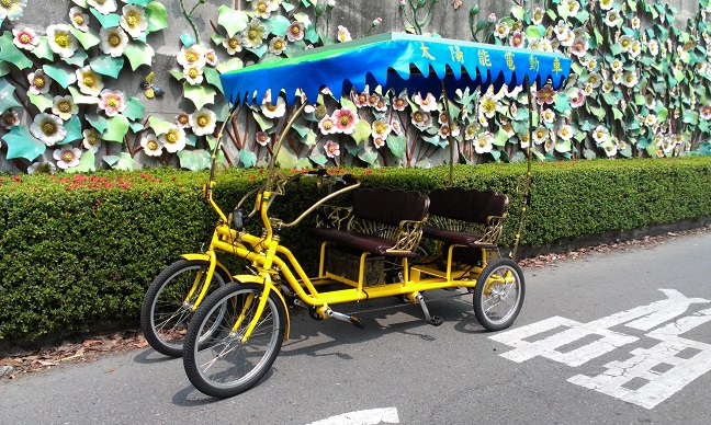 太陽能電動遊園車