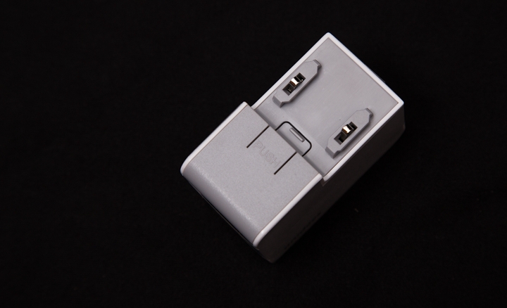 anidees 2 & 4 port USB 小巧好攜極速充電器，外出使用沒煩惱