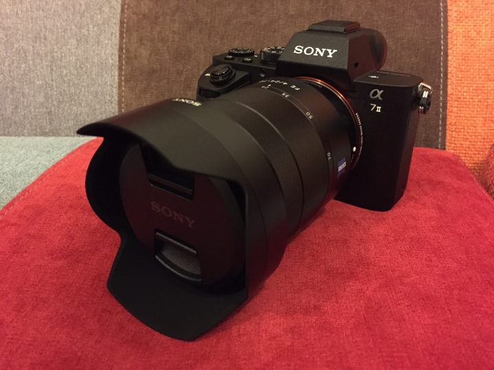 Sony A7II 非專業開箱初體驗-我的第一台全幅相機 (附FE 24-70z開箱)