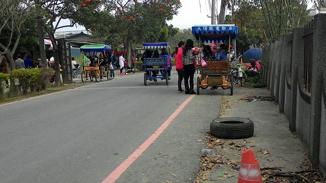 太陽能電動遊園車