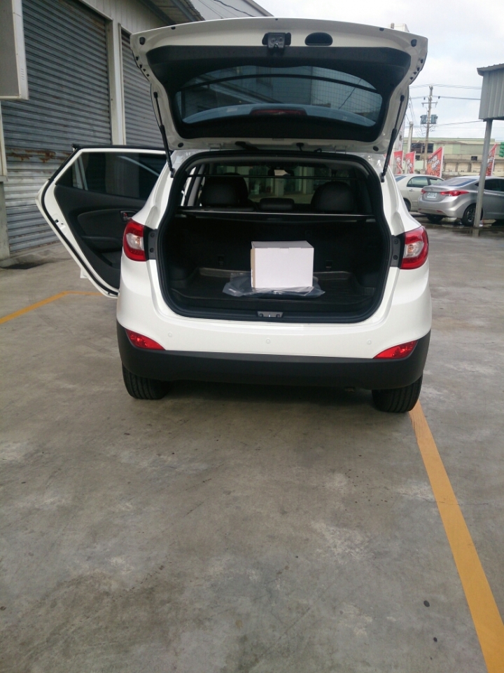 期待已久的ix-35交車了！來個開箱文吧