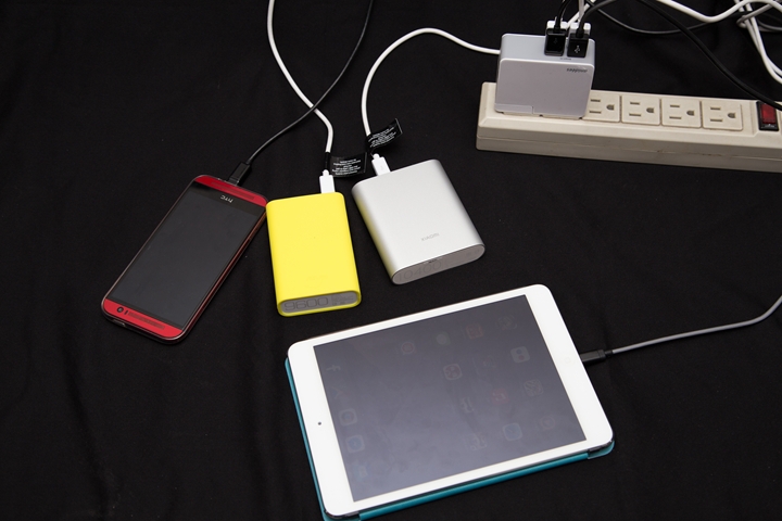 anidees 2 & 4 port USB 小巧好攜極速充電器，外出使用沒煩惱