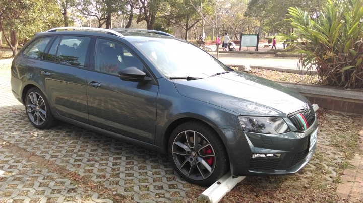 Octavia Combi RS簡易開箱