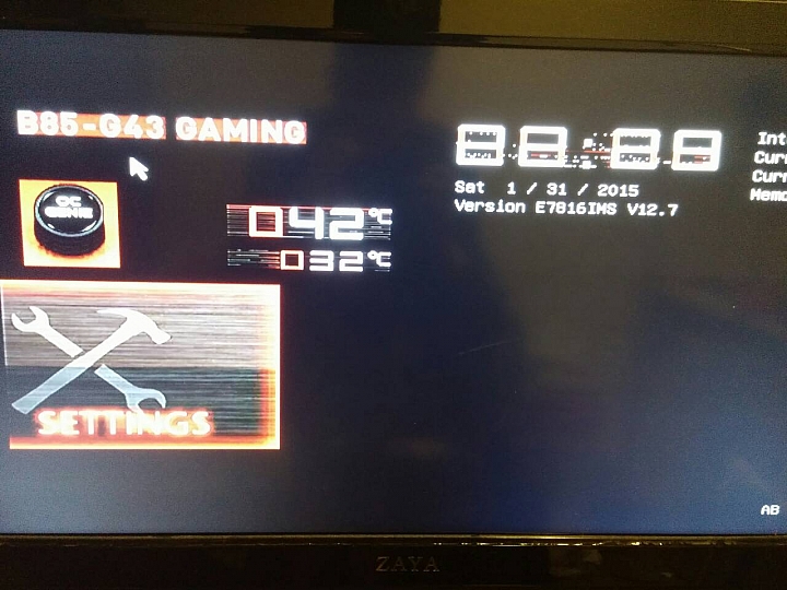 MSI B85  g43 gaming 接外顯無法正常進入BIOS