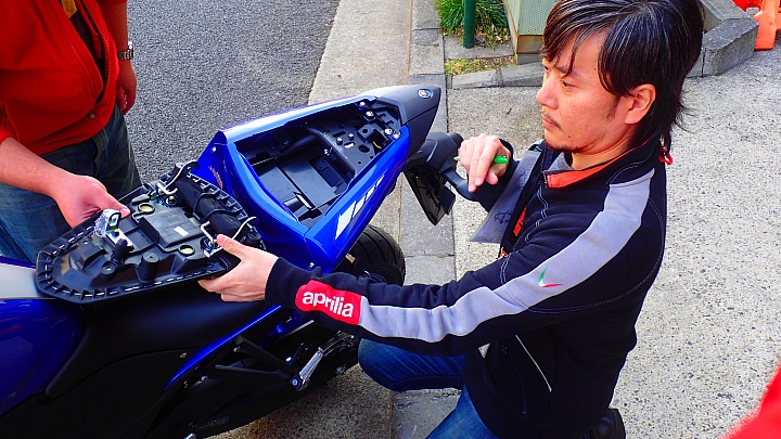 Yamaha YZF-R25  vs  Kawasaki NINJA 250  心得比較 R3   全日本壓馬路（株）
