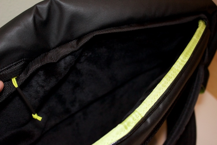 [開箱] Incase Range Backpack Black/Lumen
