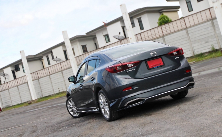 分享泰國all new mazda3的包