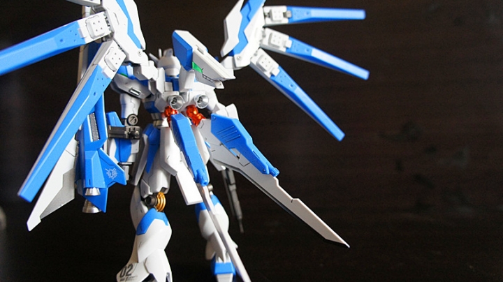 HGBF 1/144 Hi-v GUNDAM VRABE