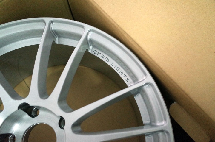 [開箱~] RAYS 57MOTORSPORT G07EX 手刷銀色