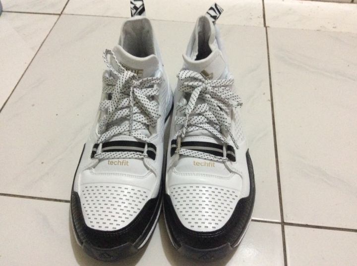 [開箱]ADIDAS D lillard 1 開箱