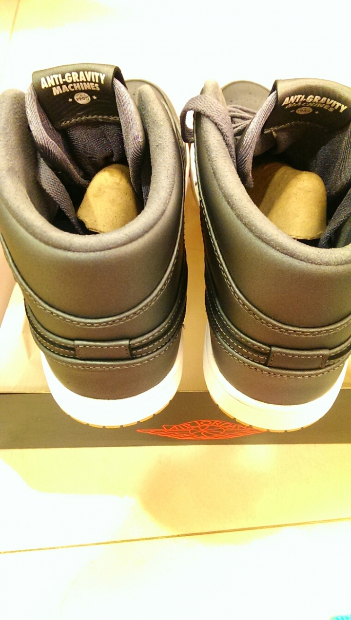 [開箱]JORDAN 1 MID NOUVEAU  金屬灰
