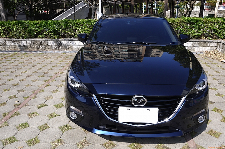 All-new Mazda3 5D頂 星燦藍 開箱