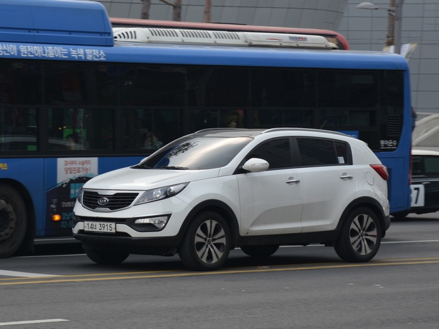 [分享]韓國當地拍到的KIA汽車