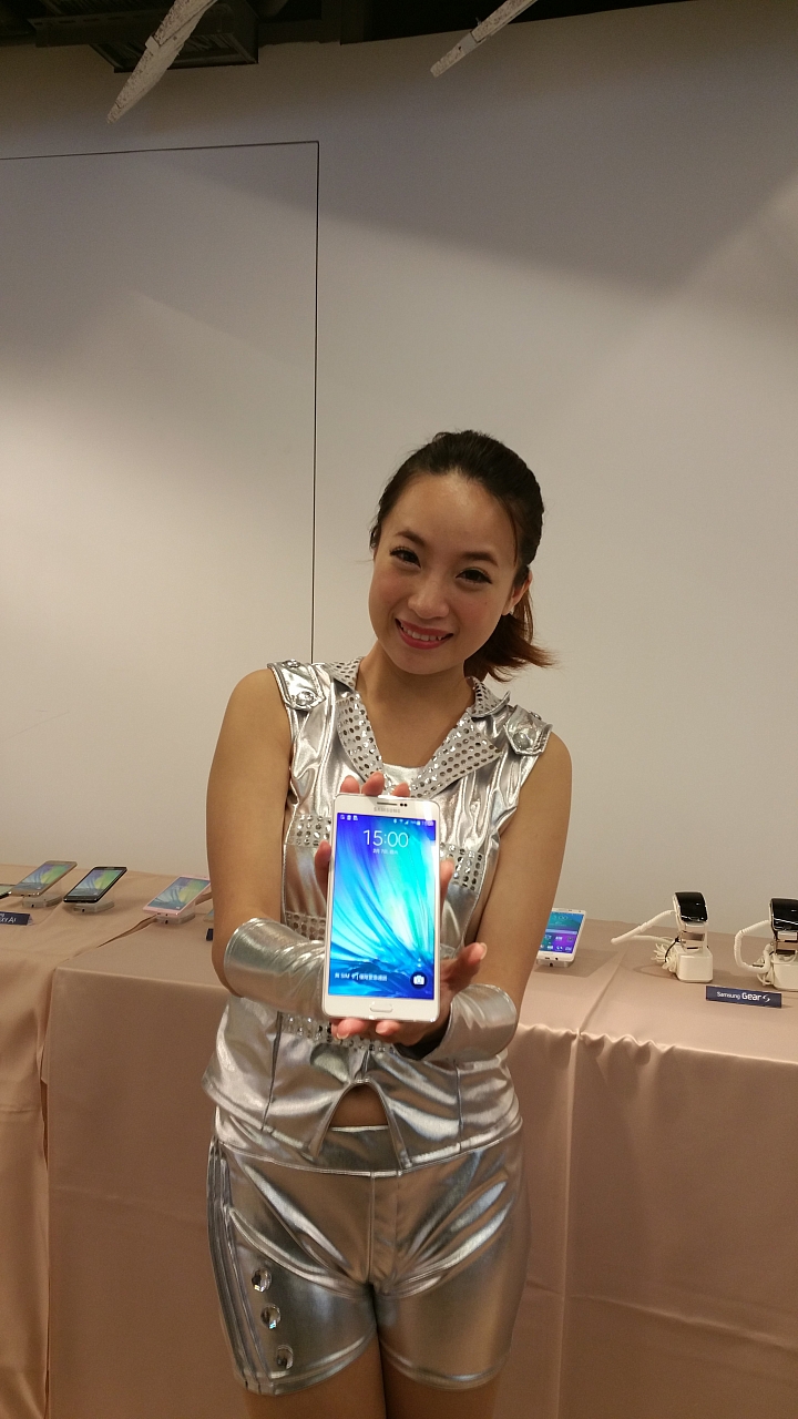 (體驗活動心得)  世界先曲、側動眼界、看得更多、玩得更爽 - Samsung GALAXY Note Edge 創世紀 - 領航先曲體驗會