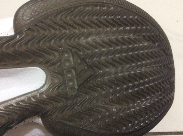 [開箱]ADIDAS D lillard 1 開箱