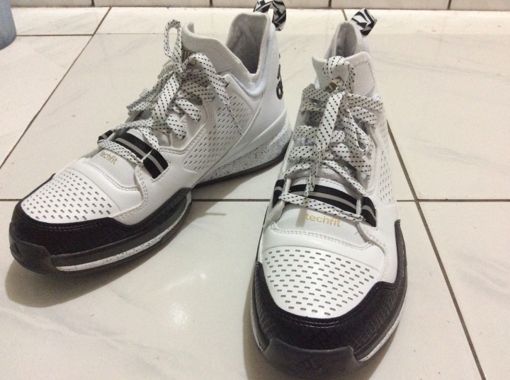[開箱]ADIDAS D lillard 1 開箱