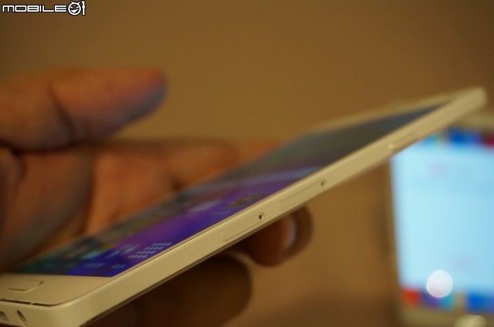 【體驗活動】全面曲動．側轉未來 Samsung GALAXY Note Edge 創世紀。領航先曲體驗會