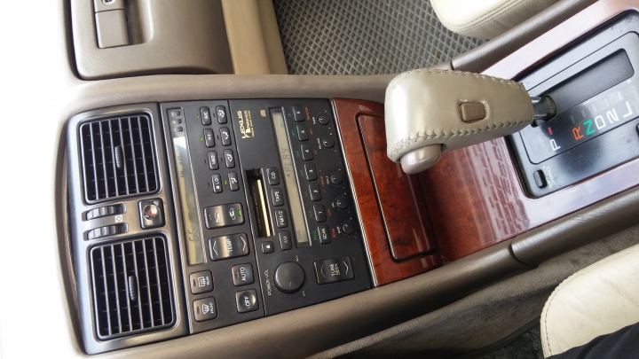 首次分享，1991年LEXUS LS400老車，請大家鞭小力點內！