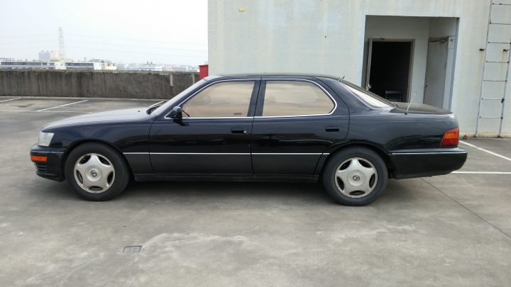 首次分享，1991年LEXUS LS400老車，請大家鞭小力點內！