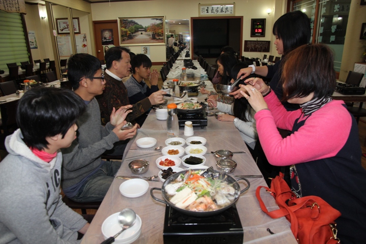 玩 瘋 韓 國 賞 雪 五 日 遊 ( 第 一、二 日 )