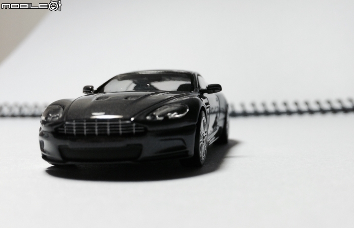 1/64 Aston Martin