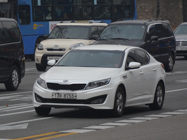 [分享]韓國當地拍到的KIA汽車