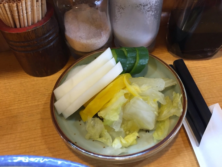 [東京-新橋] 燕樂豬排，林氏壁強力推薦，不科學的豬排厚度+不科學的美味程度