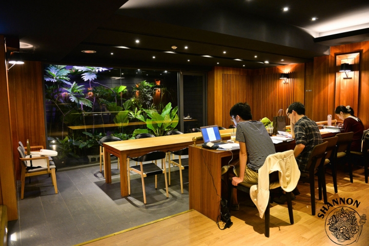 台北大安區[小巴黎人 麵包製作所]簡餐、套餐、咖啡廳、麵包、飲品(捷運科技大樓站)