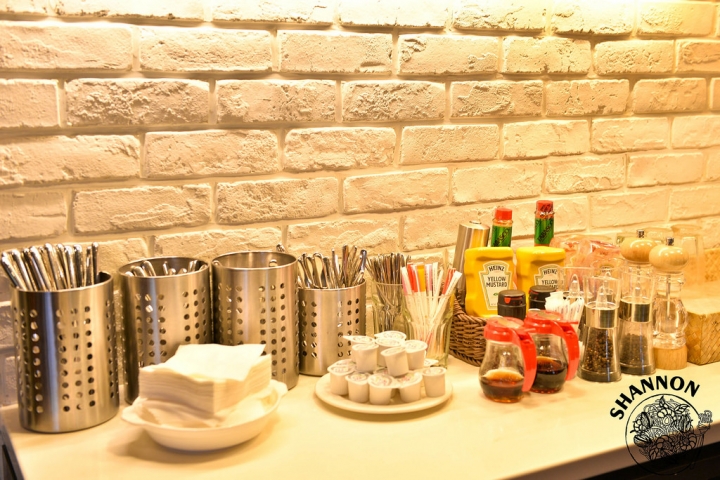 台北大安區[Homie Cafe]聚餐、義大利麵、帕尼尼、沙拉、約會、下午茶(捷運忠孝敦化站)