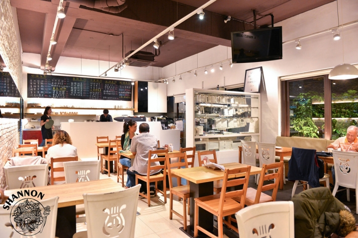台北中山區[A.P.O CAFE]義大利麵、披薩、燉飯、下午茶、套餐、品酒、咖啡廳(捷運劍南路站)