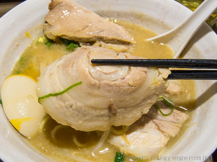 [台北]少了些鹹味的魚系豚骨拉麵 麵屋輝