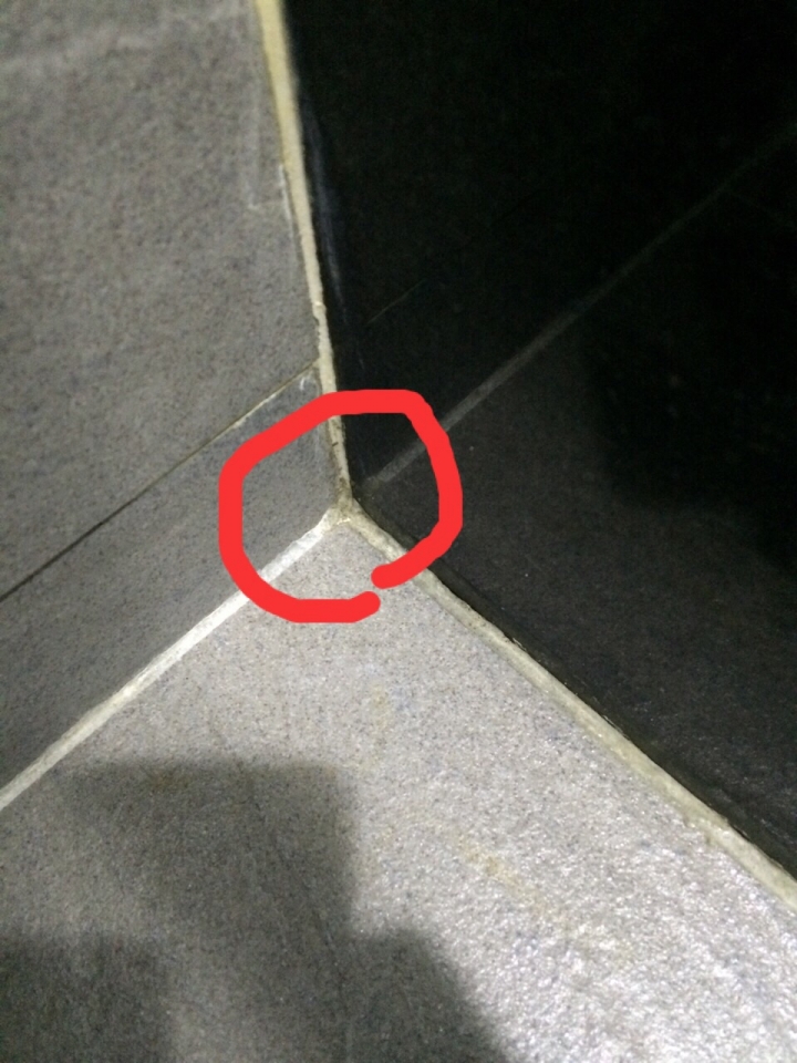 浴室填縫含水？原因？