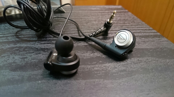遲來的開箱 MDR-1A CKR9 Fidelio S2